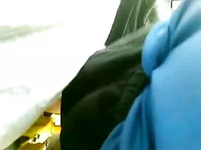گرم، شہوت انگیز وائف Raylene کھلی ٹانگوں کے ساتھ مائیکل کو خوش آمدید