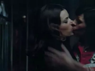سلٹی دلہن اپنے شوہر کو دھوکہ دے رہی ہے۔