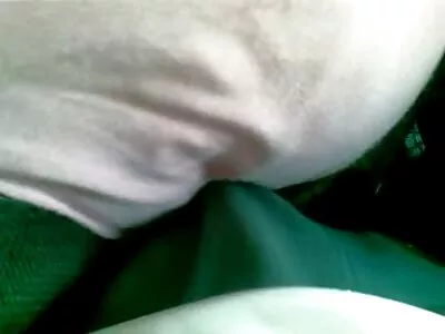 حیرت انگیز ایڈریانا چیچک سوتیلے بھائی کی ڈک پر